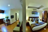 Cherry Hills Hotel
